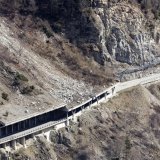 Dans la nuit du 23 au 24 mars 2024, un éboulement a entraîné la fermeture de la route Sierre-Vissoie puis le 29 mars, un bloc de plus d'une tonne a transpercé la galerie